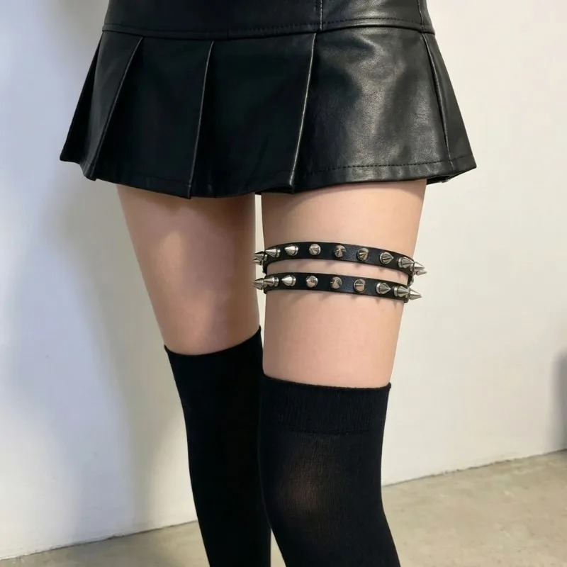 Double Row Cone Spike Leg Gart - Garter Belt Set のレビューと価格